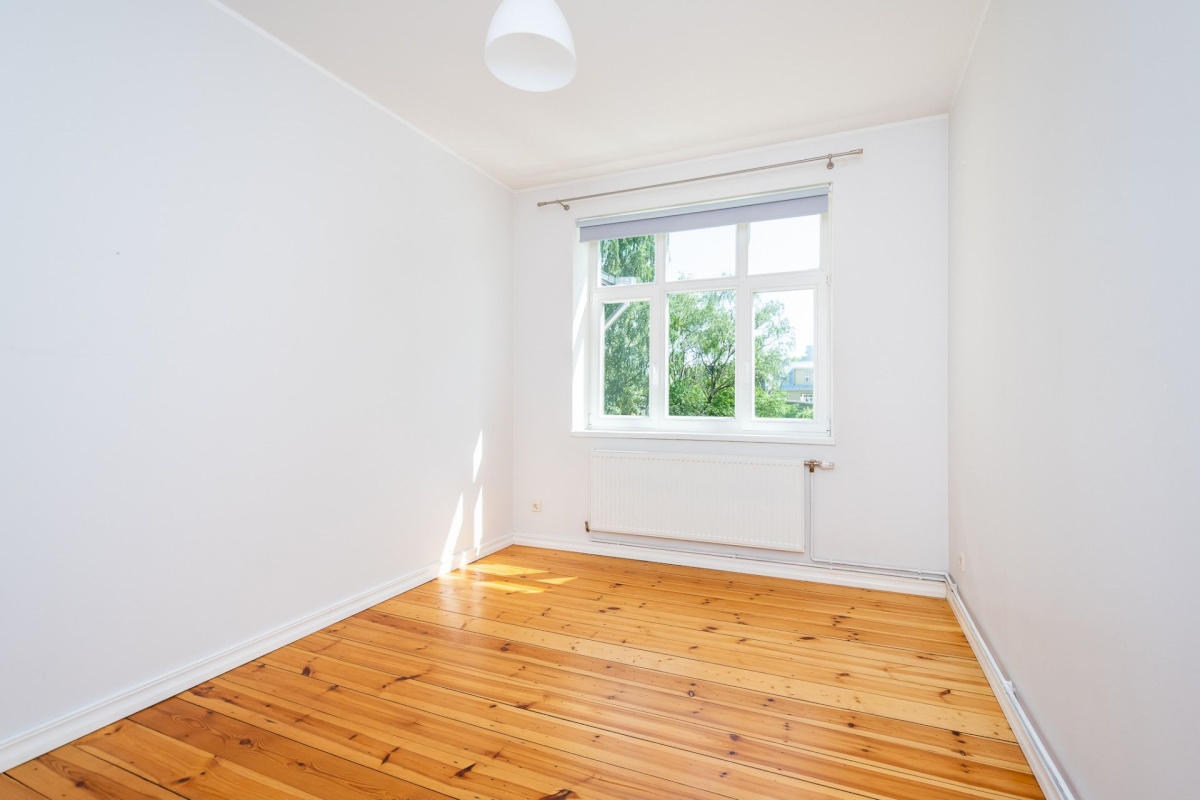 Tallinn, Kesklinna linnaosa, Uus Maailm, Saturni 7