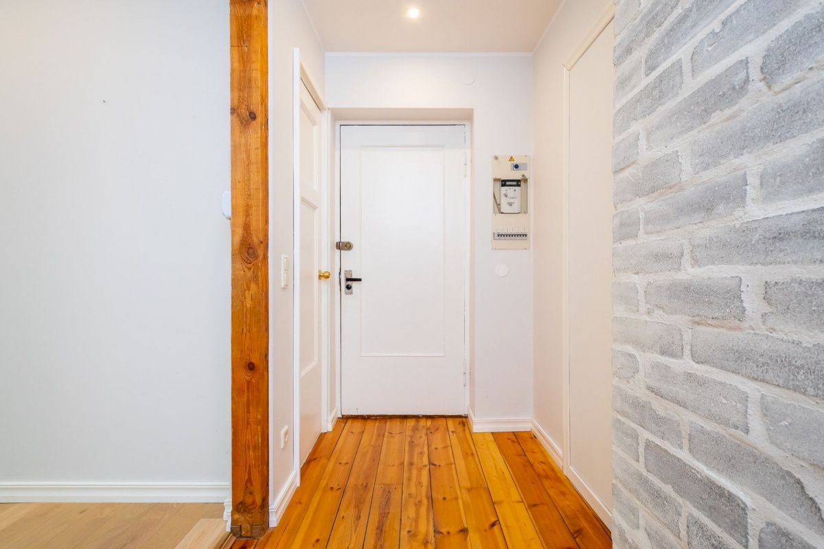 Tallinn, Kesklinna linnaosa, Uus Maailm, Saturni 7