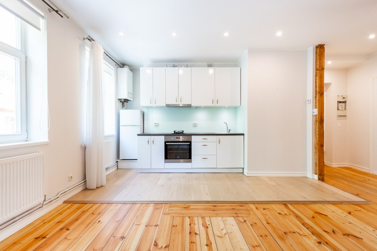 Tallinn, Kesklinna linnaosa, Uus Maailm, Saturni 7