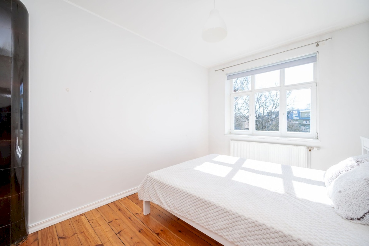 Tallinn, Kesklinna linnaosa, Uus Maailm, Saturni 7