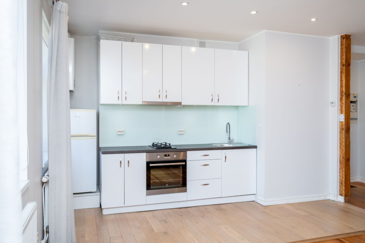 Tallinn, Kesklinna linnaosa, Uus Maailm, Saturni 7