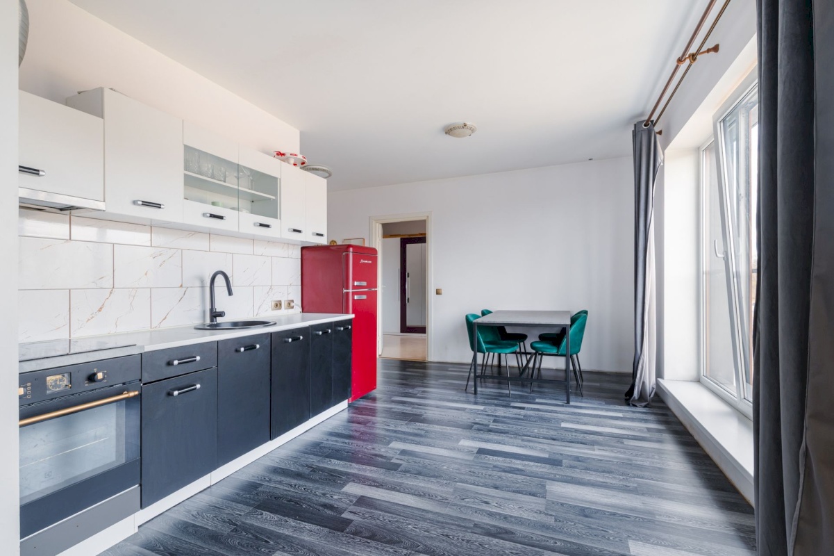 Rakvere linn, Mõisavälja 10