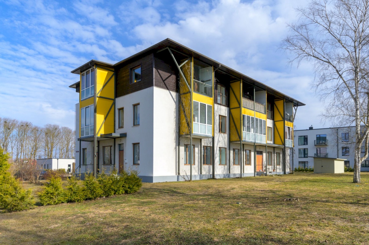 Rakvere linn, Mõisavälja 10