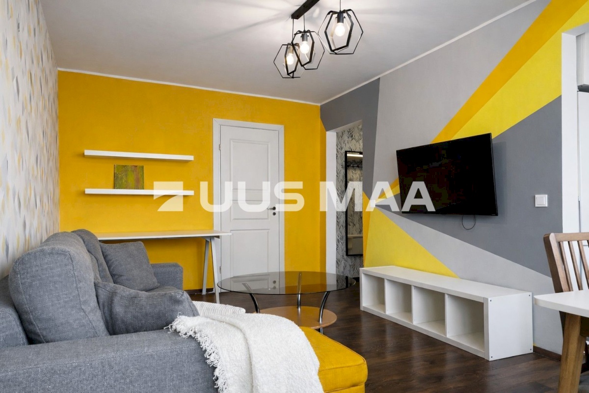 Tallinn, Mustamäe linnaosa, A. H. Tammsaare tee 121