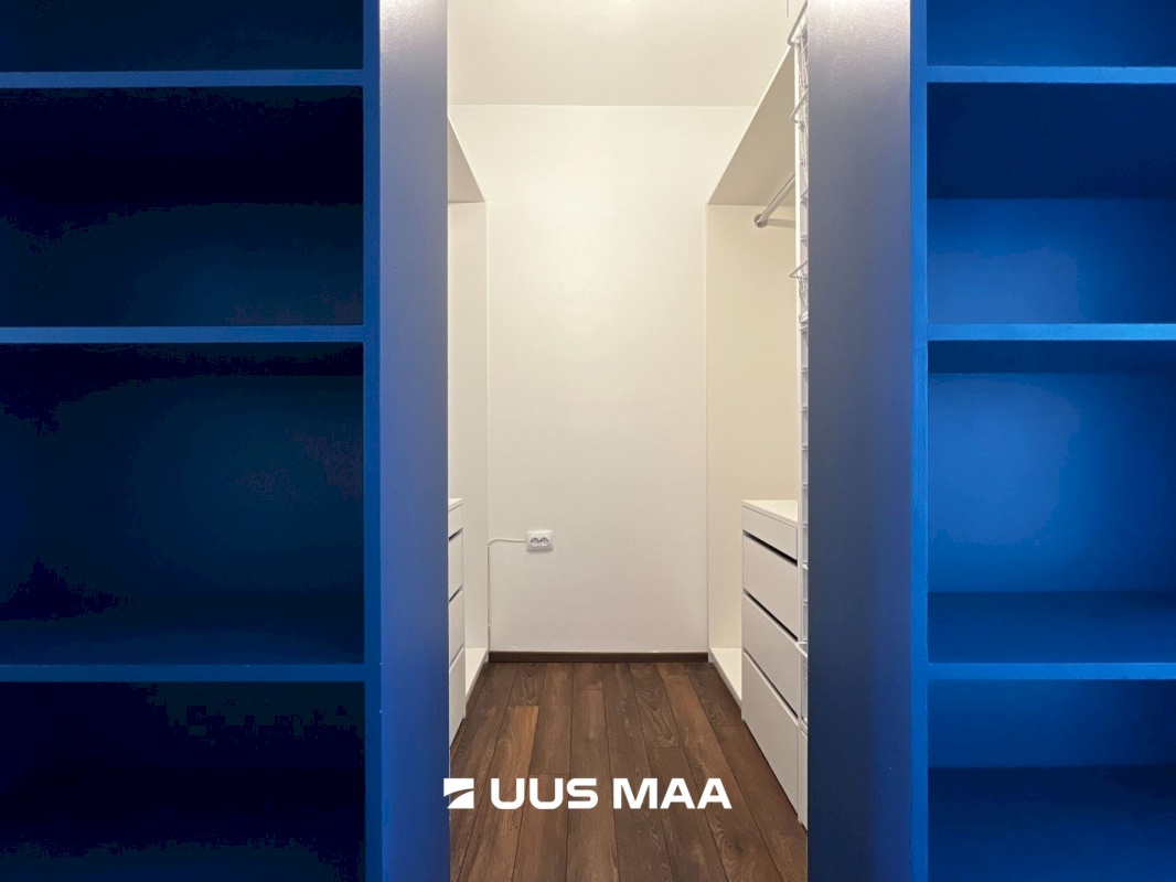 Tallinn, Mustamäe linnaosa, A. H. Tammsaare tee 121