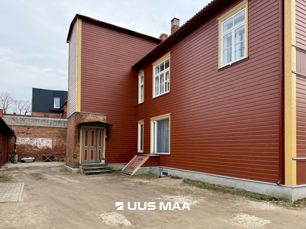 Viljandi linn, Kesklinn, Posti 7