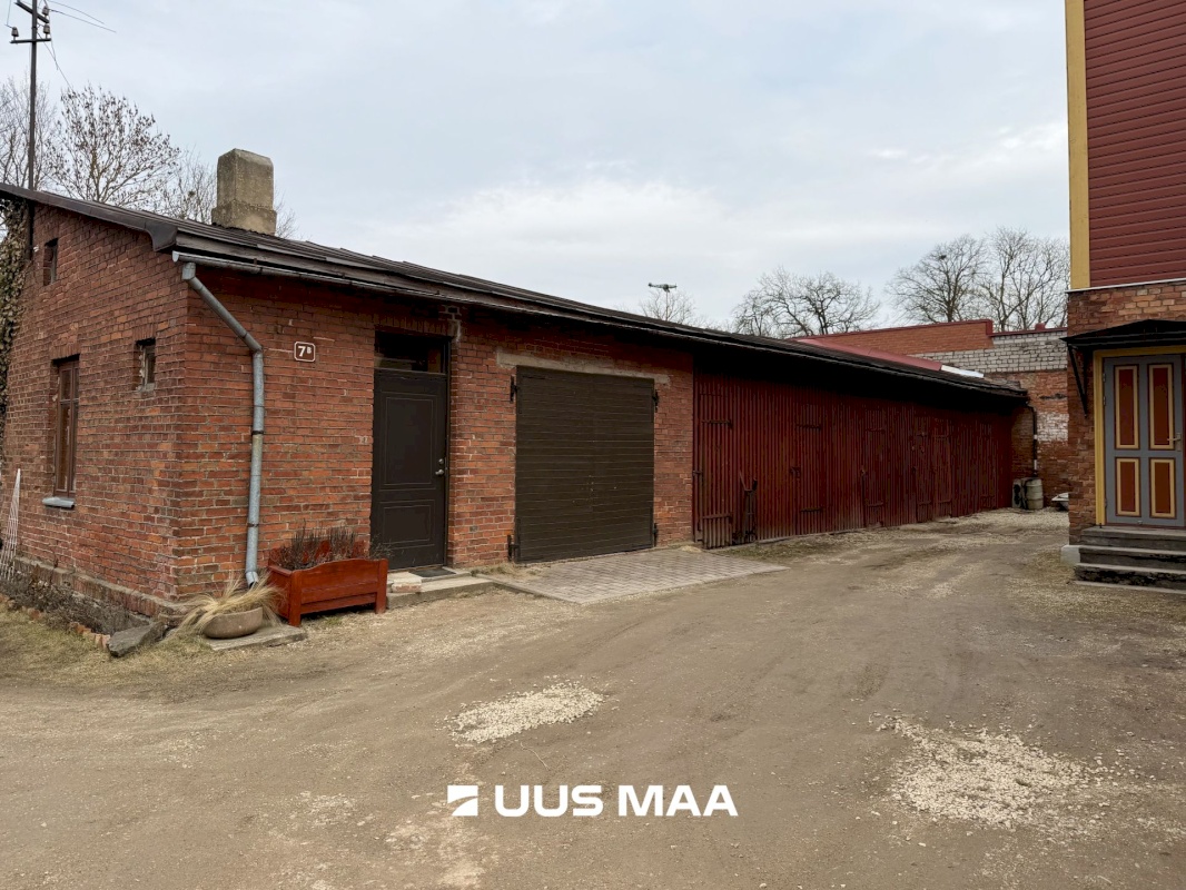 Viljandi linn, Kesklinn, Posti 7