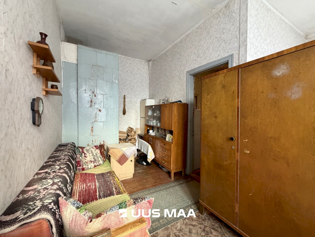 Viljandi linn, Kesklinn, Posti 7