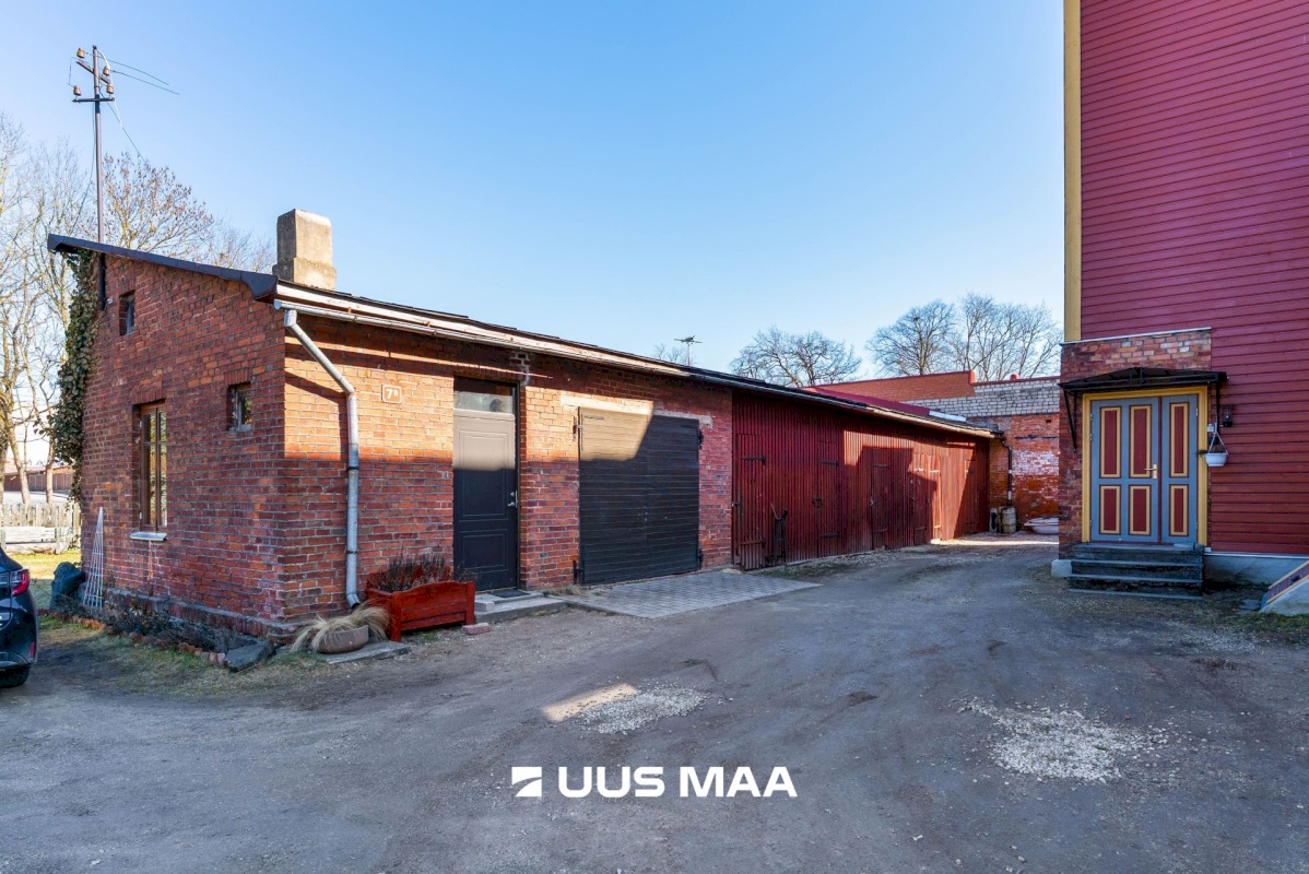 Viljandi linn, Kesklinn, Posti 7