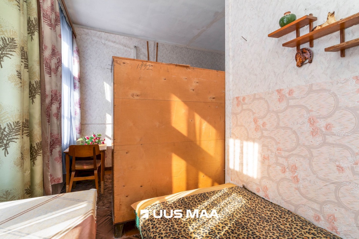 Viljandi linn, Kesklinn, Posti 7