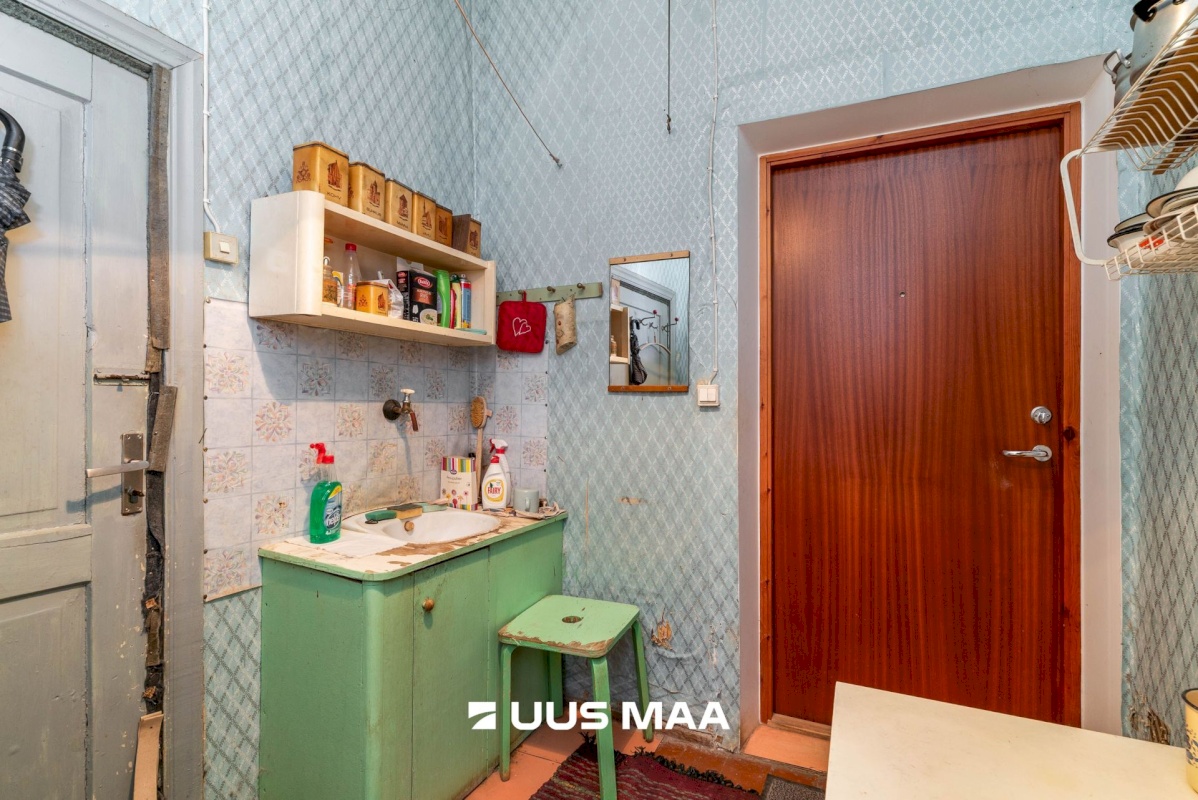 Viljandi linn, Kesklinn, Posti 7