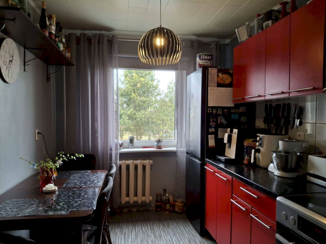 Vinni vald, Pajusti alevik, Linnu 2/1