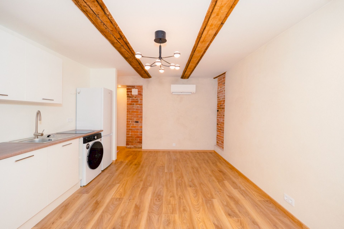 Viljandi linn, Vanalinn, Posti 12