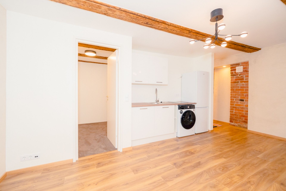 Viljandi linn, Vanalinn, Posti 12