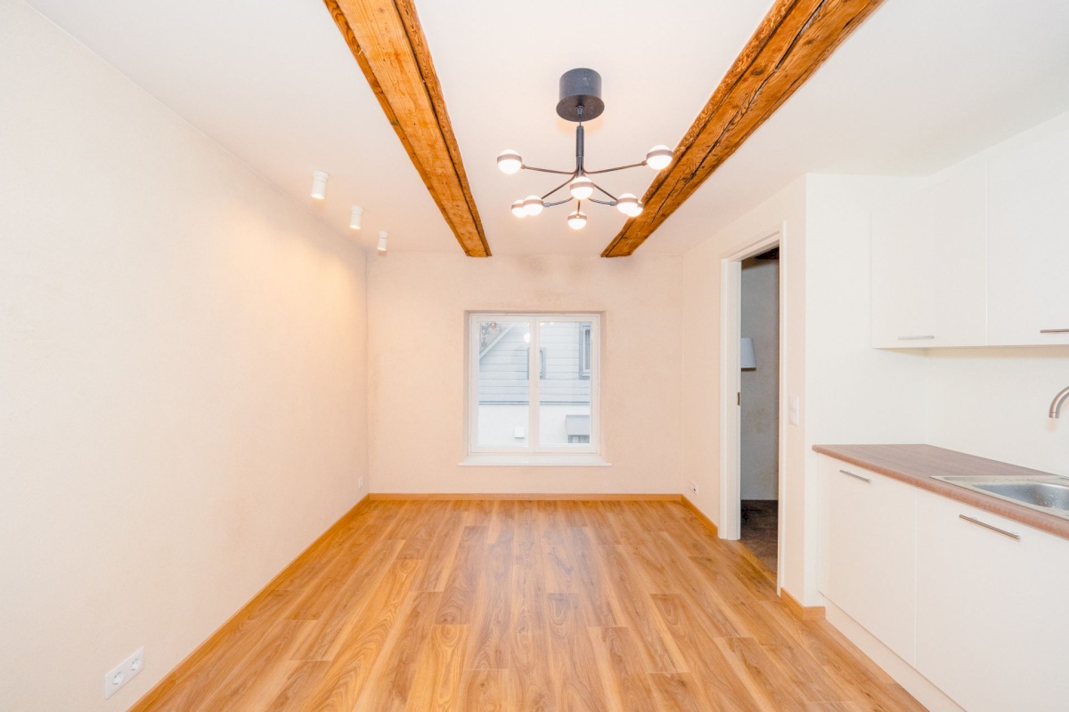 Viljandi linn, Vanalinn, Posti 12