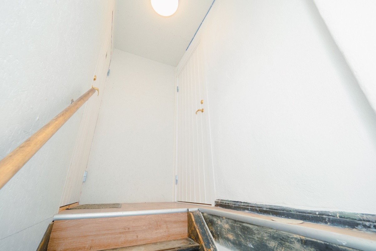 Viljandi linn, Vanalinn, Posti 12