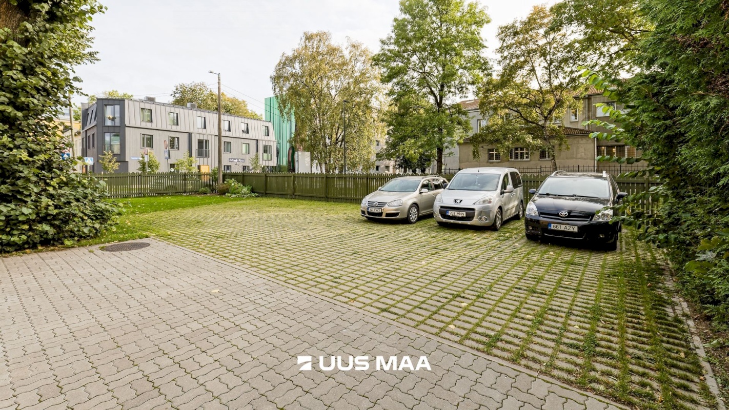 Tallinn, Põhja-Tallinna linnaosa, Kalamaja, Vana-Kalamaja 11