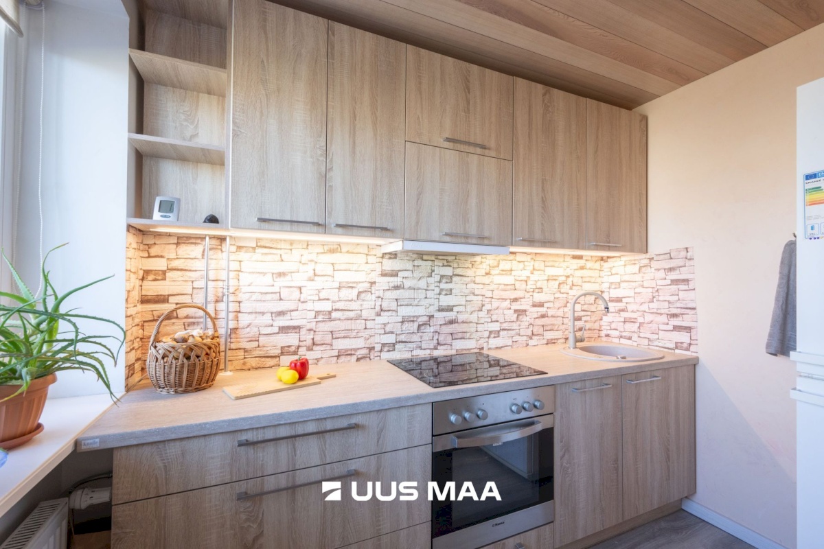 Anija vald, Kehra linn, Kooli 10a