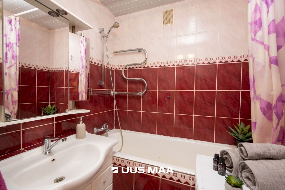 Anija vald, Kehra linn, Kooli 10a