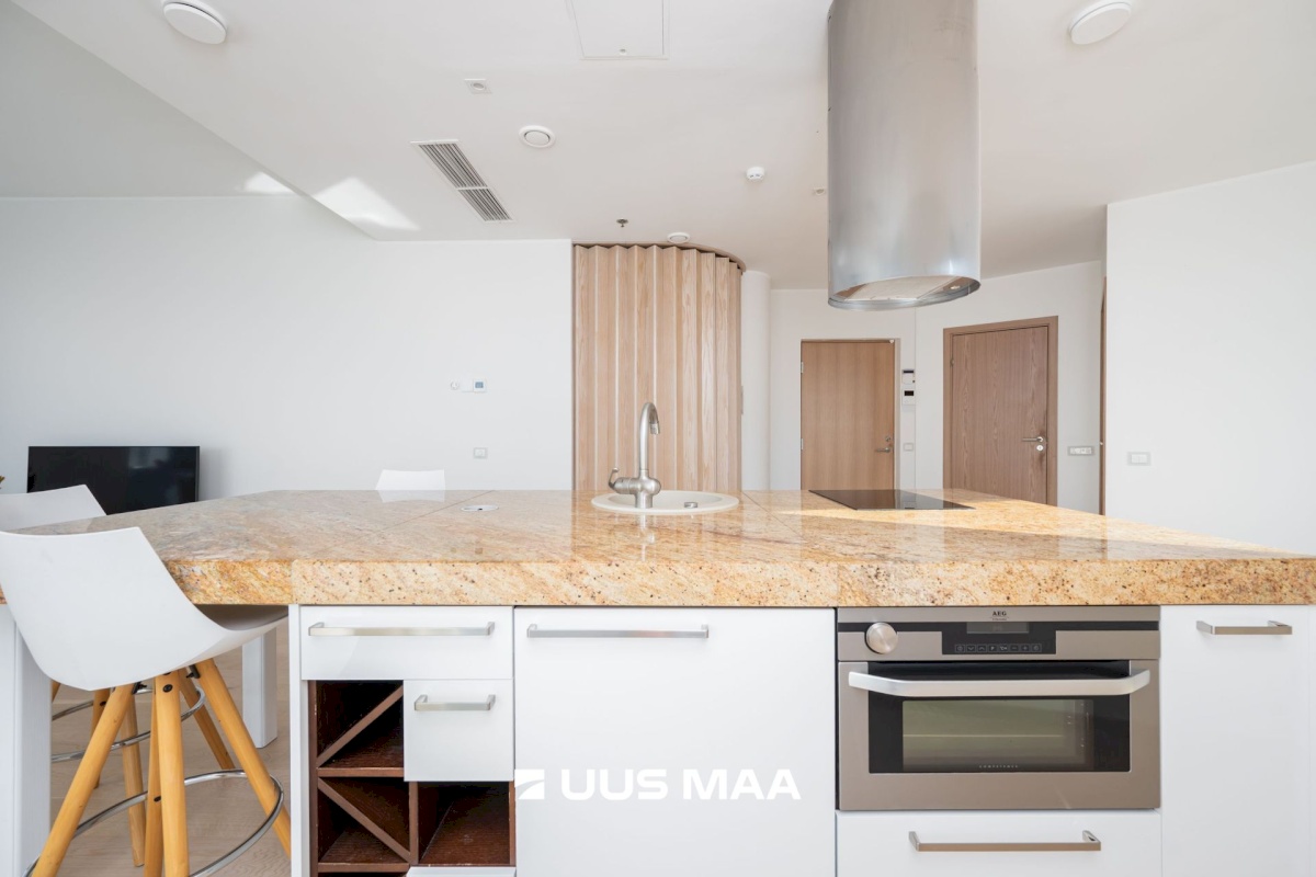 Tallinn, Kesklinna linnaosa, Südalinn, Tornimäe 7