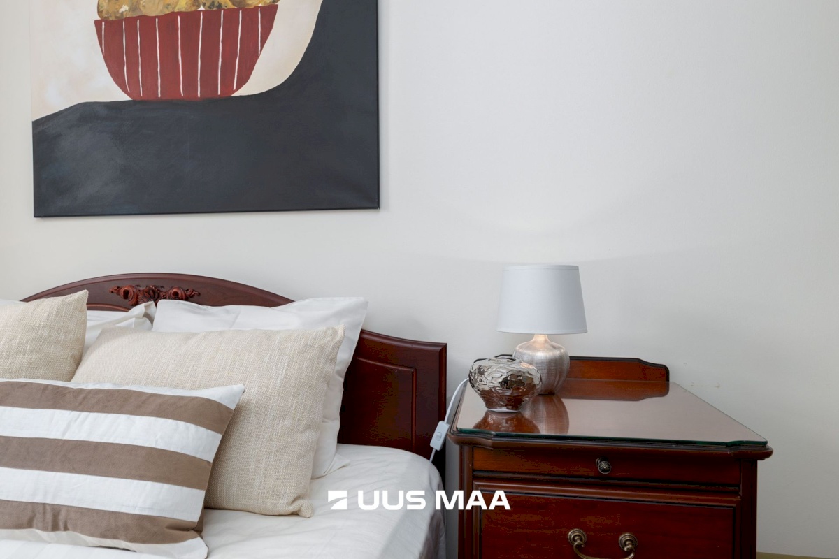 Tallinn, Kesklinna linnaosa, Kadriorg, F. R. Kreutzwaldi 11