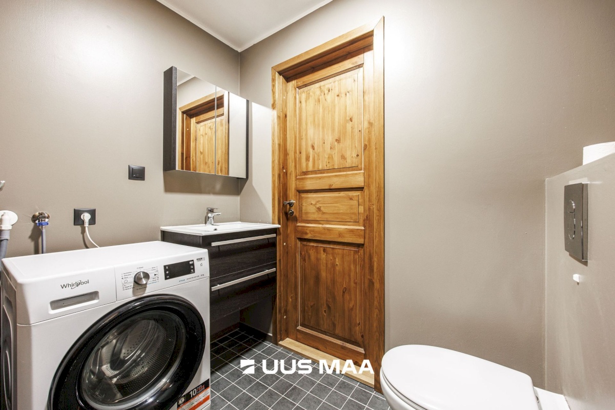 Tallinn, Kesklinna linnaosa, J. Vilmsi tn 45