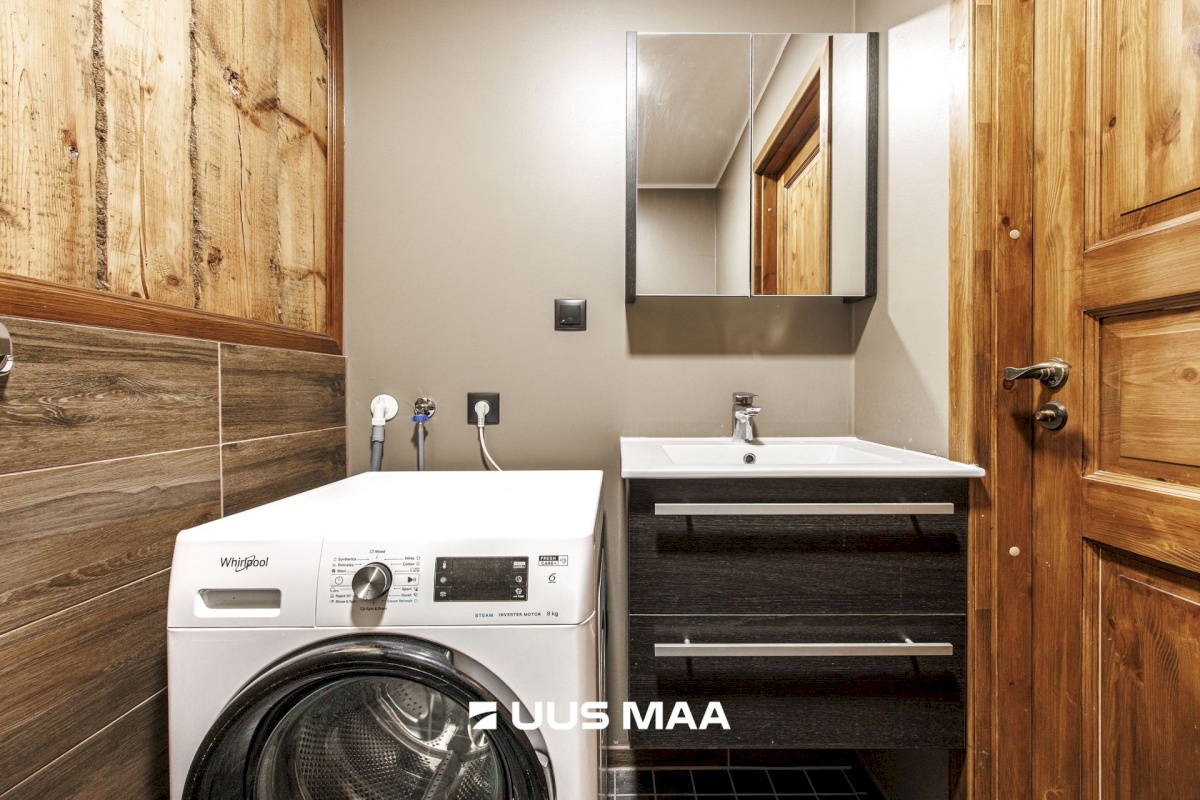 Tallinn, Kesklinna linnaosa, J. Vilmsi tn 45