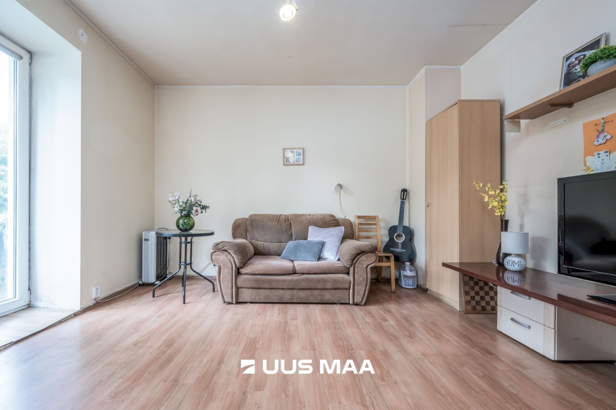 Lääne-Harju vald, Karjaküla alevik, Keila tee 9