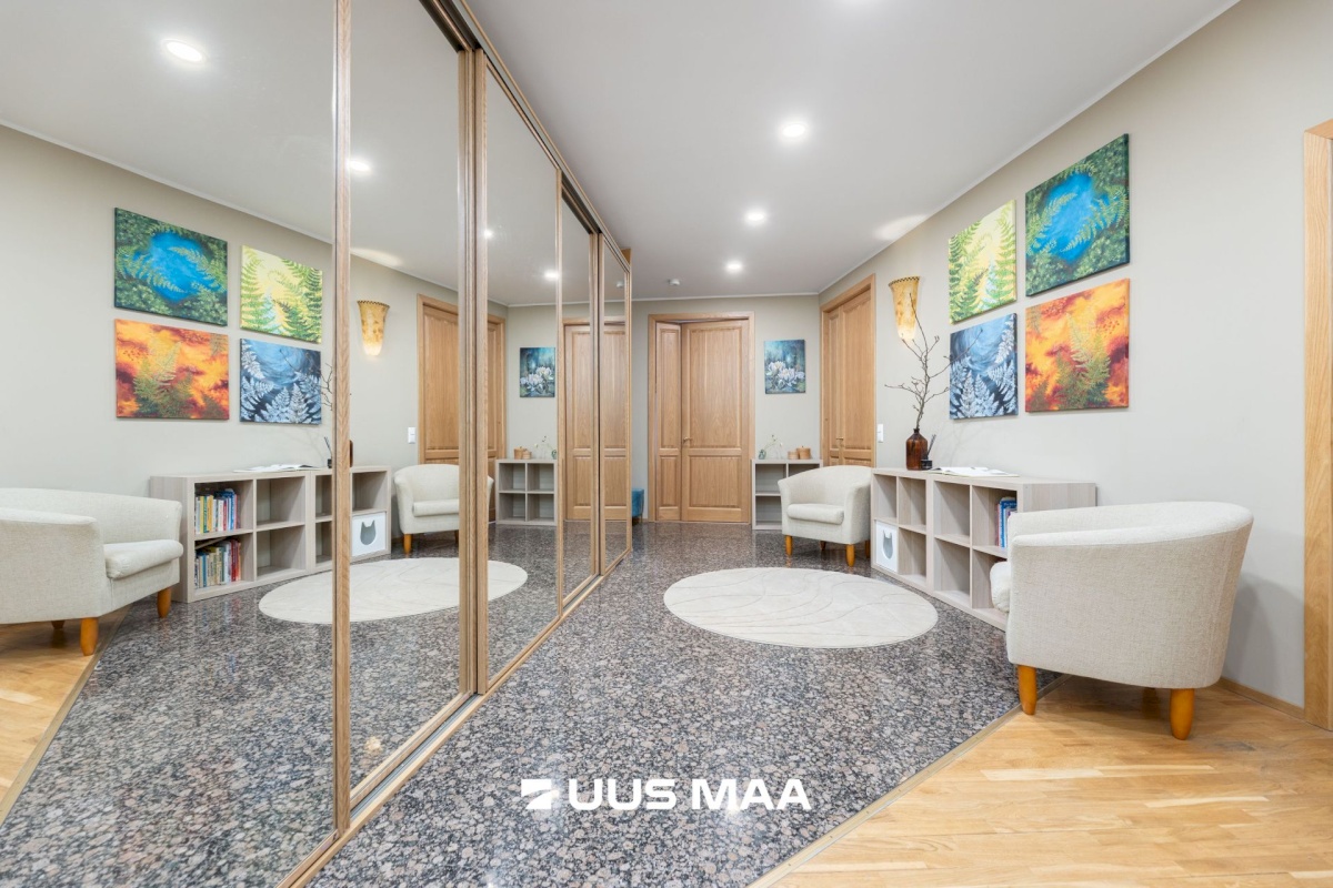 Tallinn, Kesklinna linnaosa, Kadriorg, F. R. Kreutzwaldi 11