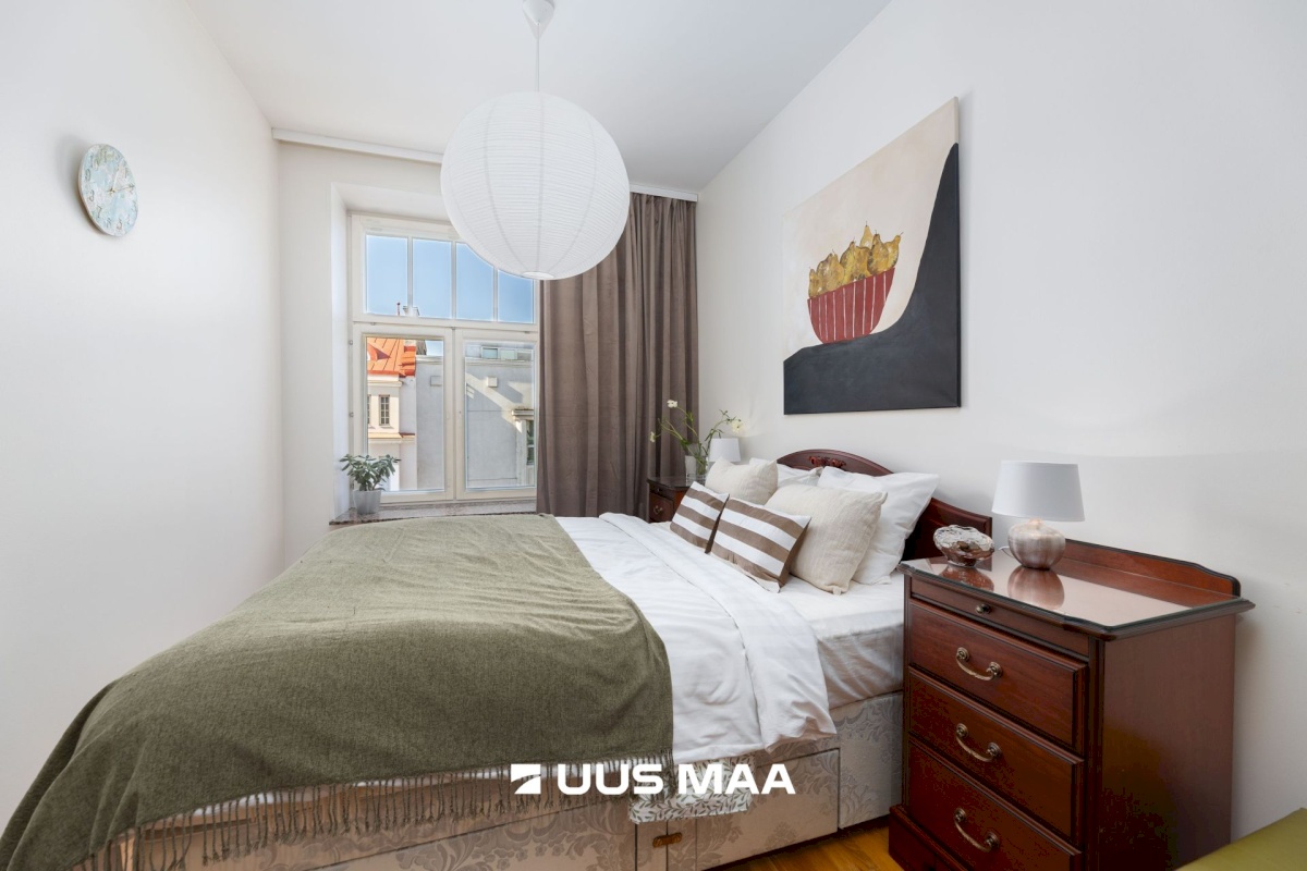 Tallinn, Kesklinna linnaosa, Kadriorg, F. R. Kreutzwaldi 11