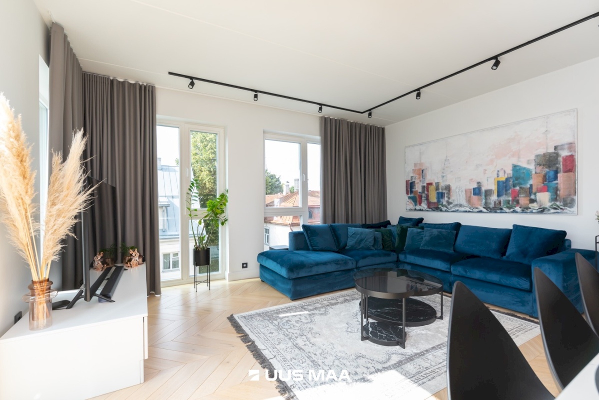 Tallinn, Kesklinna linnaosa, Toom-Kuninga tn 21