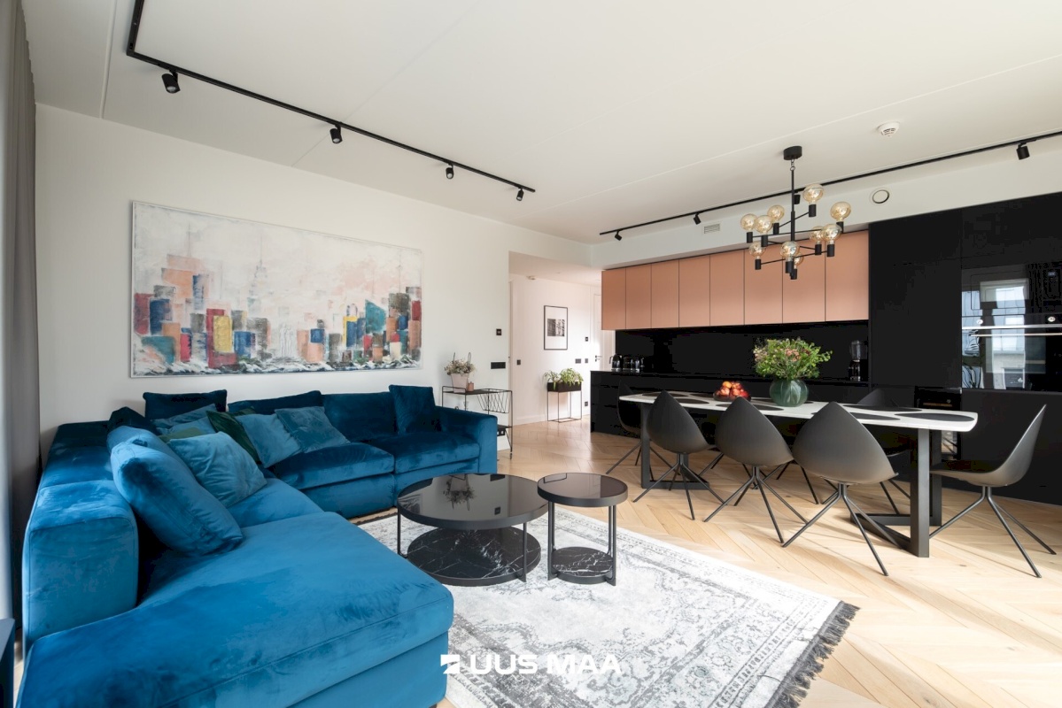 Tallinn, Kesklinna linnaosa, Toom-Kuninga tn 21