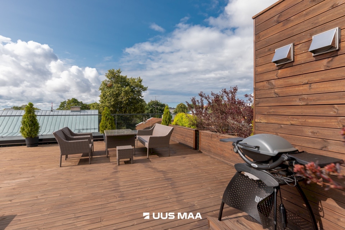 Tallinn, Kesklinna linnaosa, Toom-Kuninga tn 21