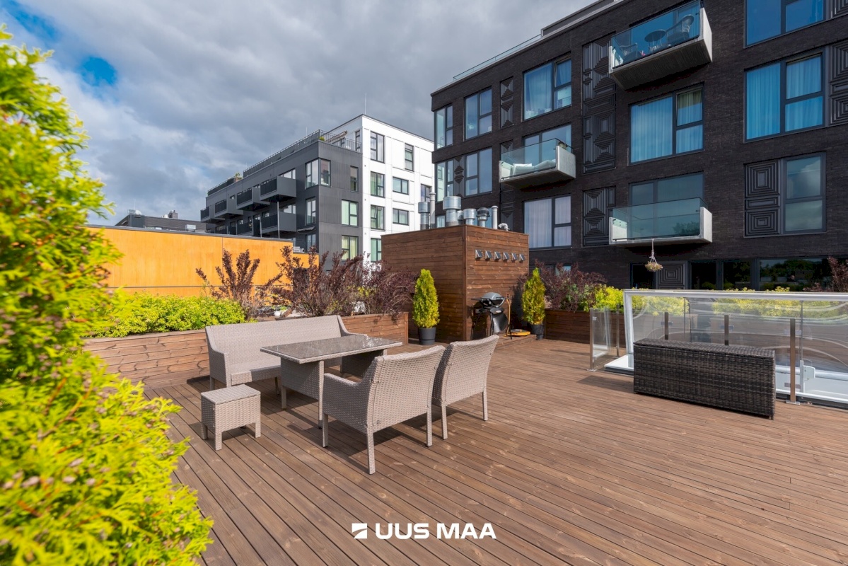 Tallinn, Kesklinna linnaosa, Toom-Kuninga tn 21