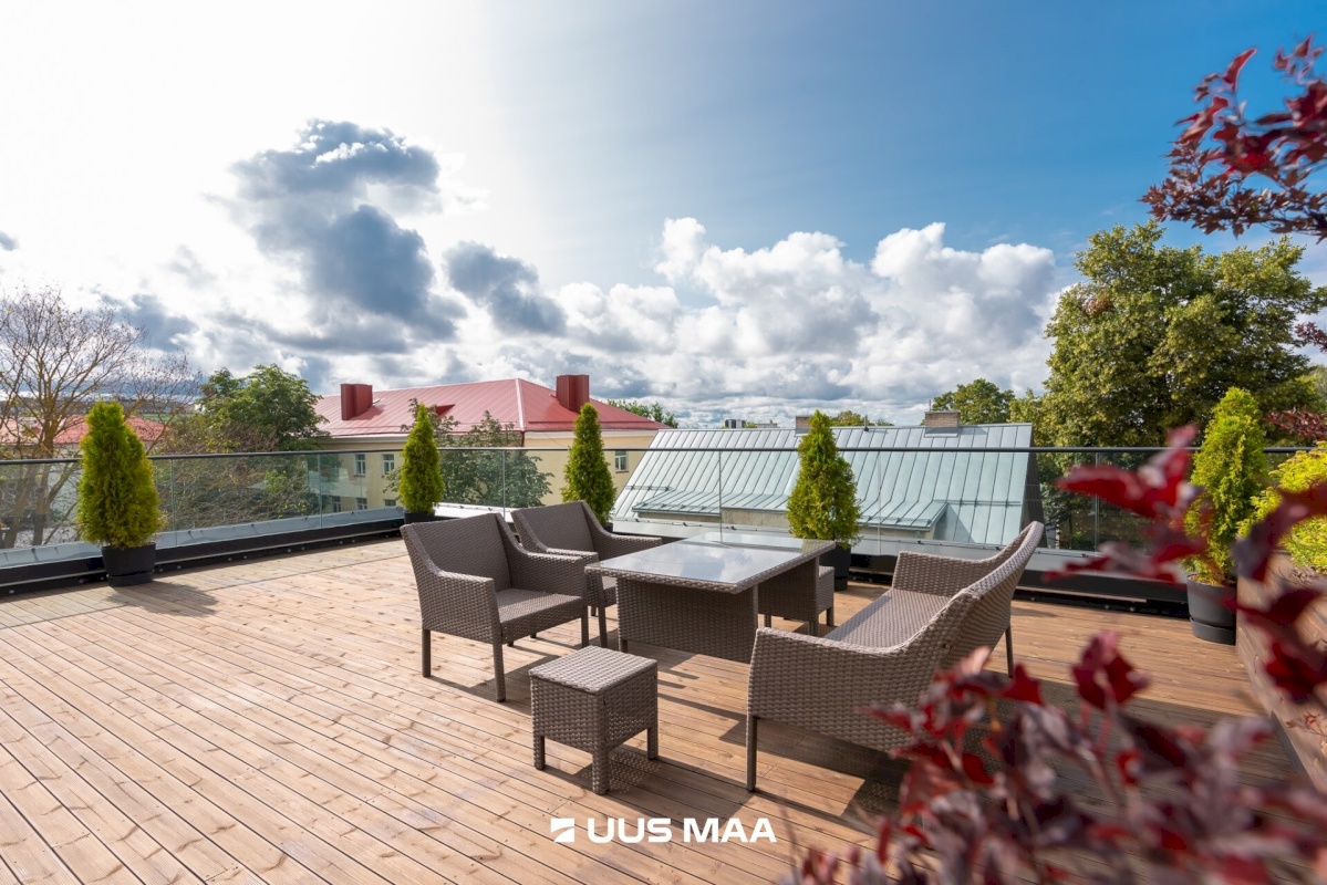 Tallinn, Kesklinna linnaosa, Toom-Kuninga tn 21