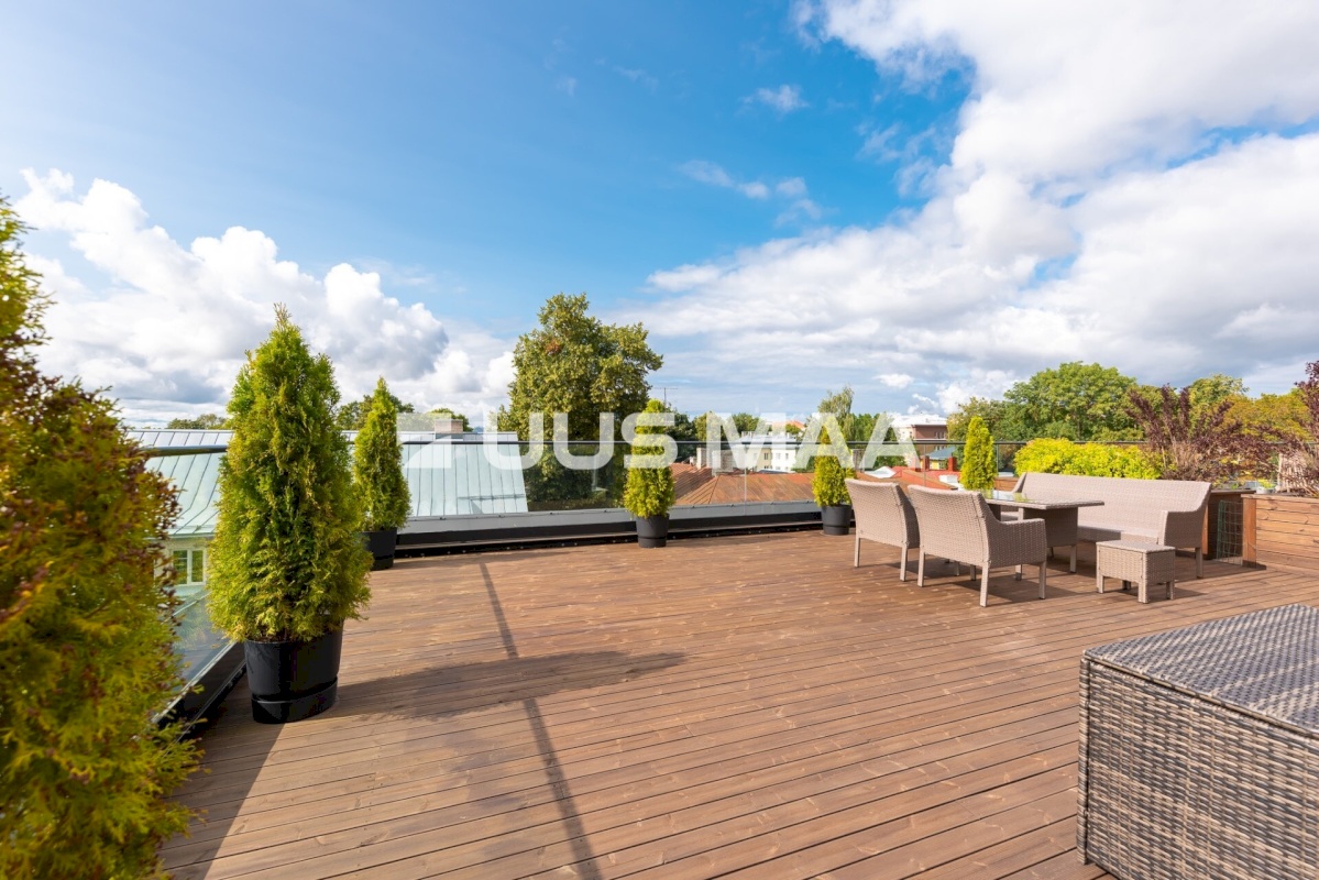 Tallinn, Kesklinna linnaosa, Toom-Kuninga tn 21