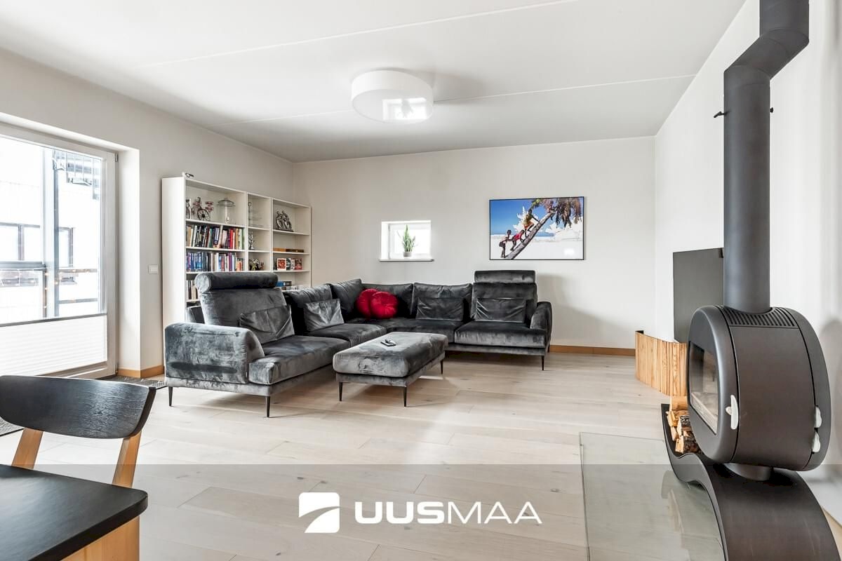 Tallinn, Kristiine linnaosa, Tondi, Sõjakooli 12a