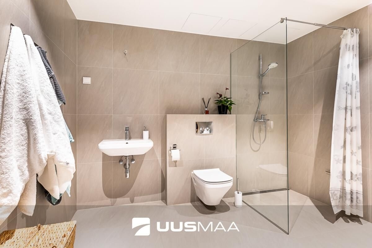 Tallinn, Kristiine linnaosa, Tondi, Sõjakooli 12a