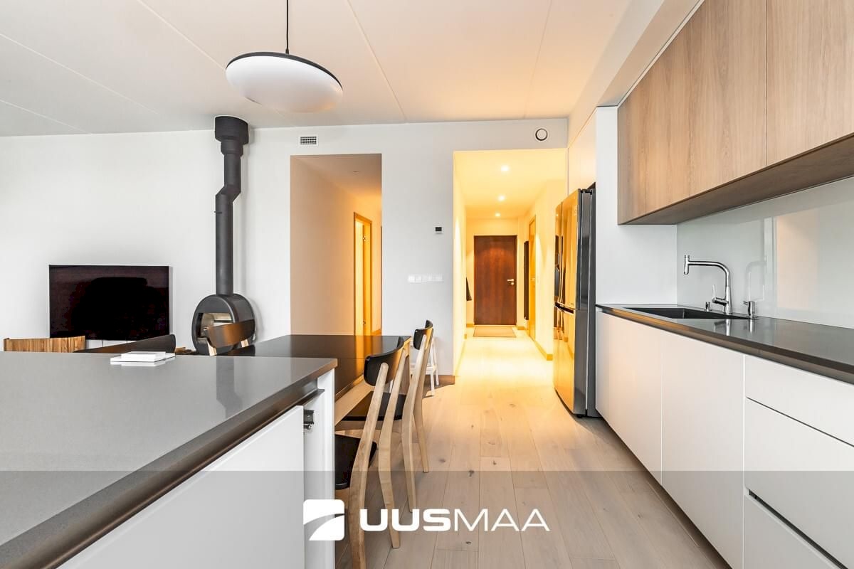 Tallinn, Kristiine linnaosa, Tondi, Sõjakooli 12a