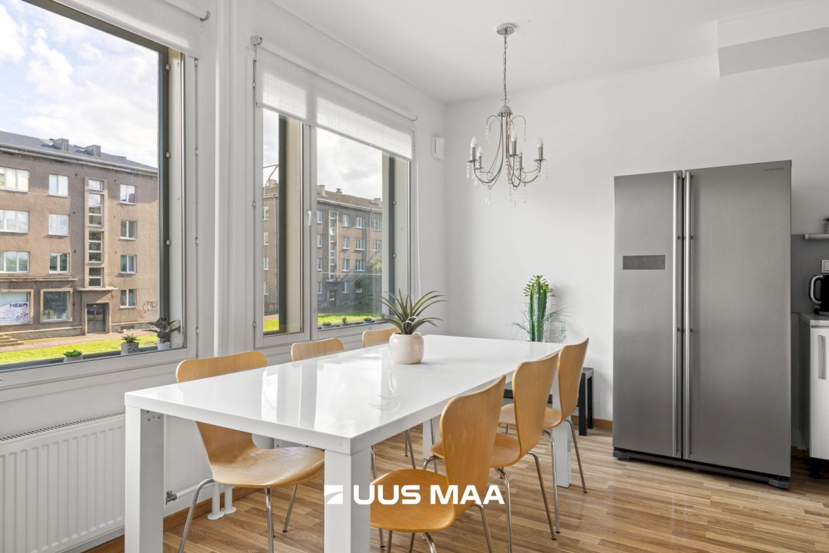 Tallinn, Kesklinna linnaosa, Pärnu mnt 110