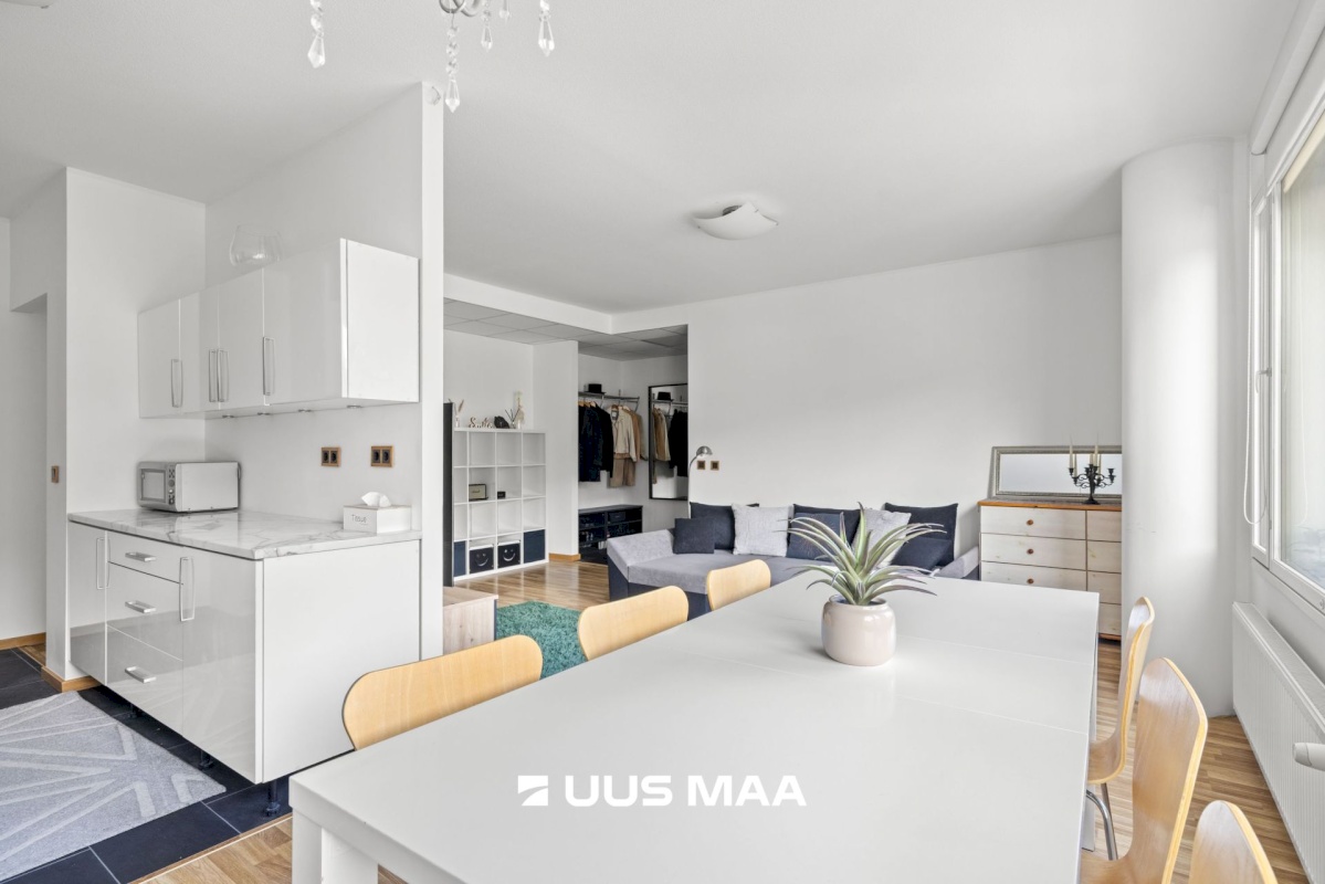 Tallinn, Kesklinna linnaosa, Pärnu mnt 110