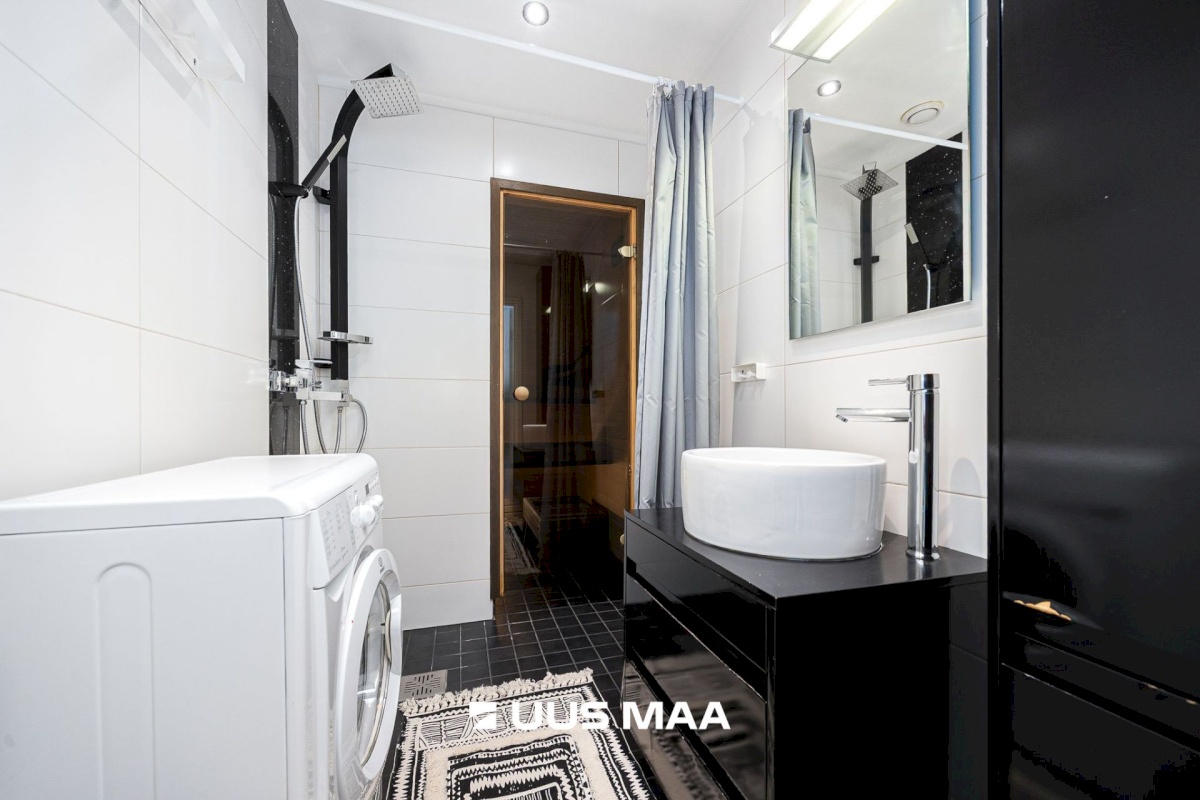 Tallinn, Kesklinna linnaosa, Tartu mnt 67/1