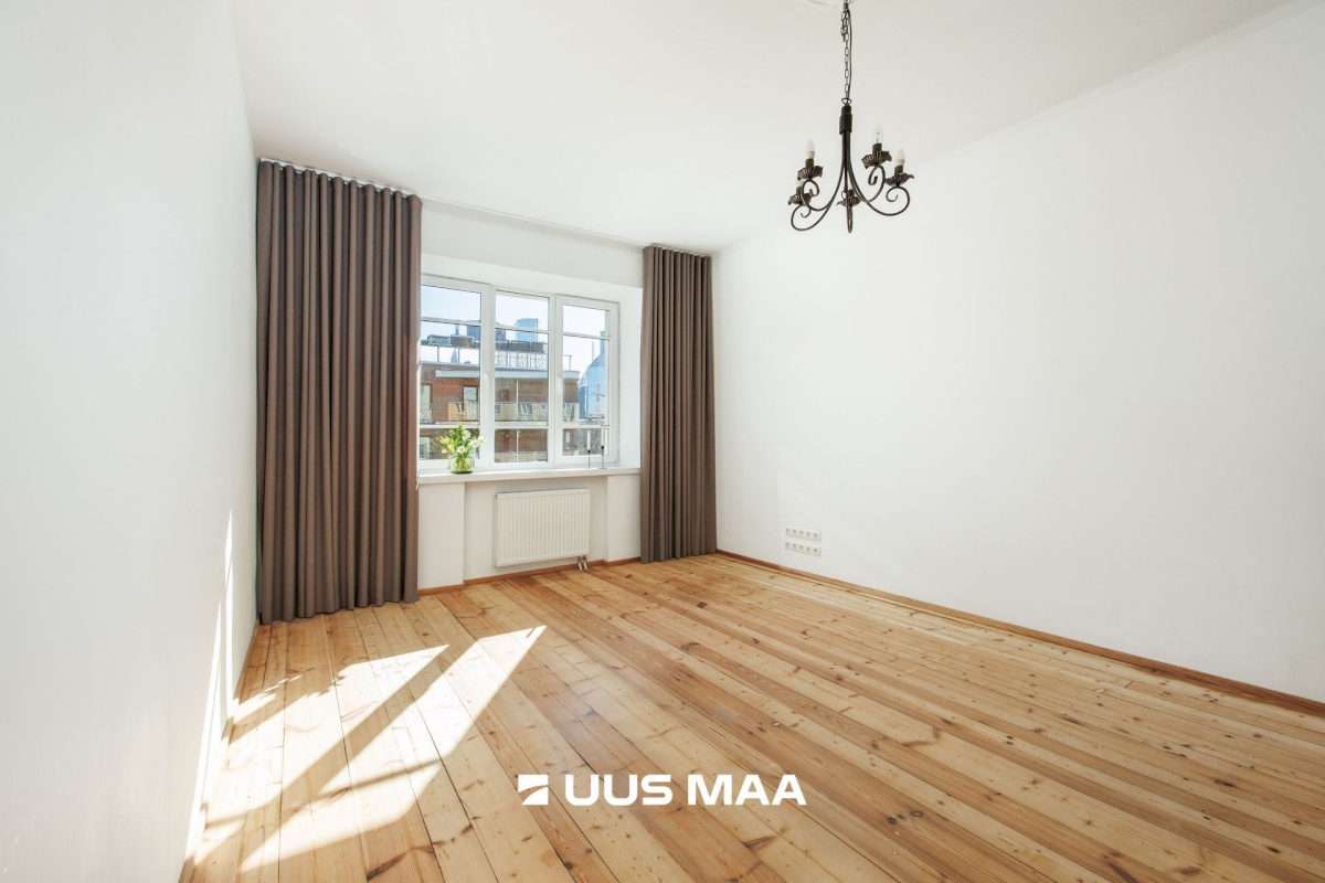 Tallinn, Kesklinna linnaosa, Narva mnt 10