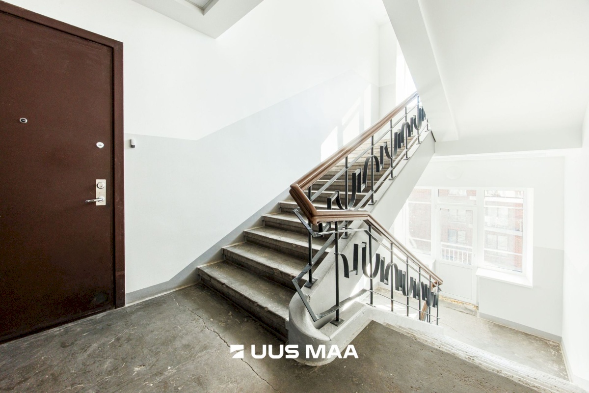 Tallinn, Kesklinna linnaosa, Narva mnt 10