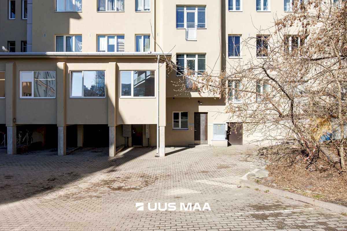 Tallinn, Kesklinna linnaosa, Narva mnt 10