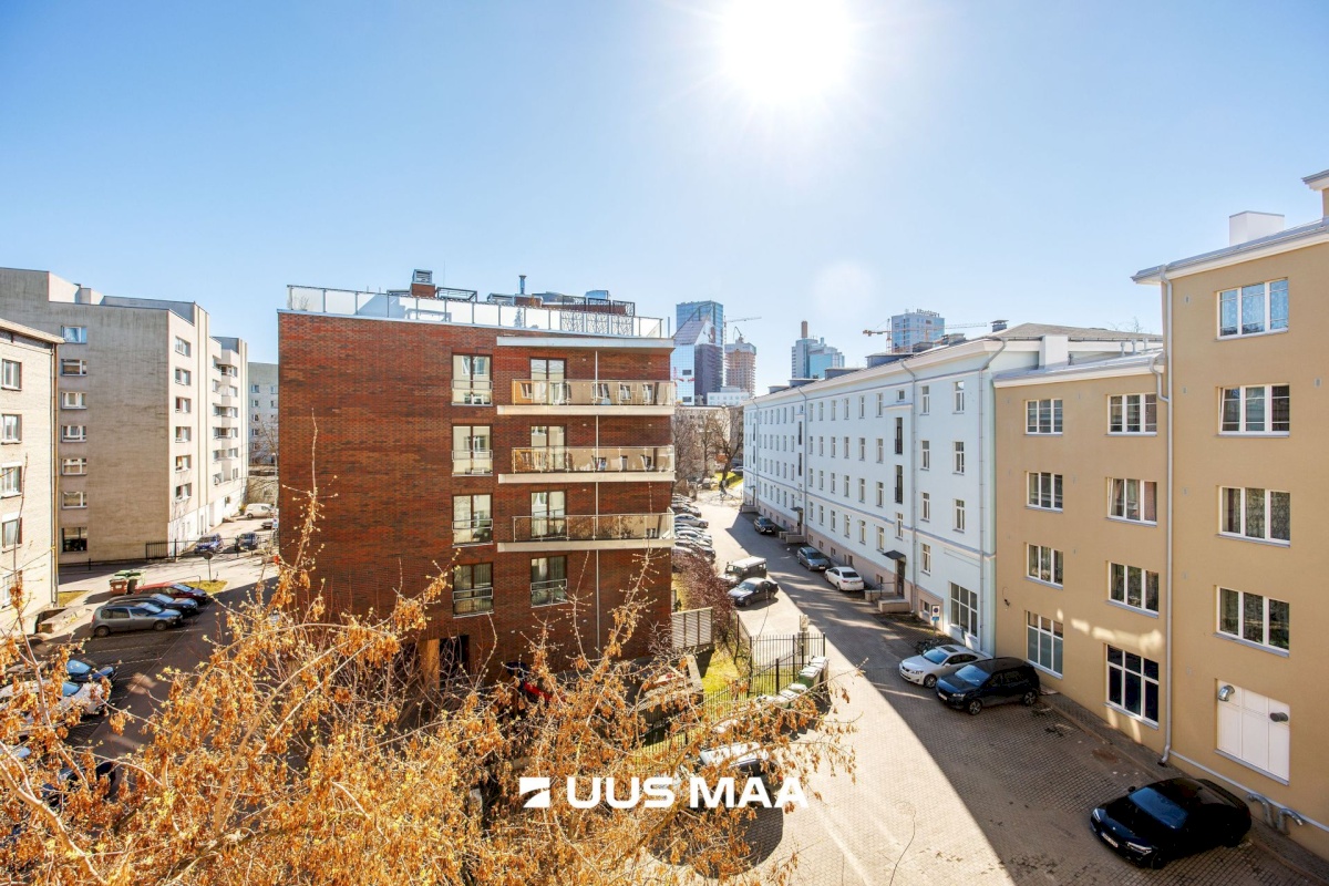 Tallinn, Kesklinna linnaosa, Narva mnt 10