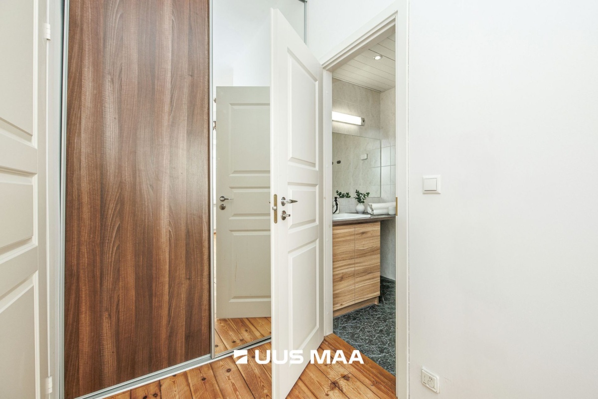 Tallinn, Kesklinna linnaosa, Narva mnt 10