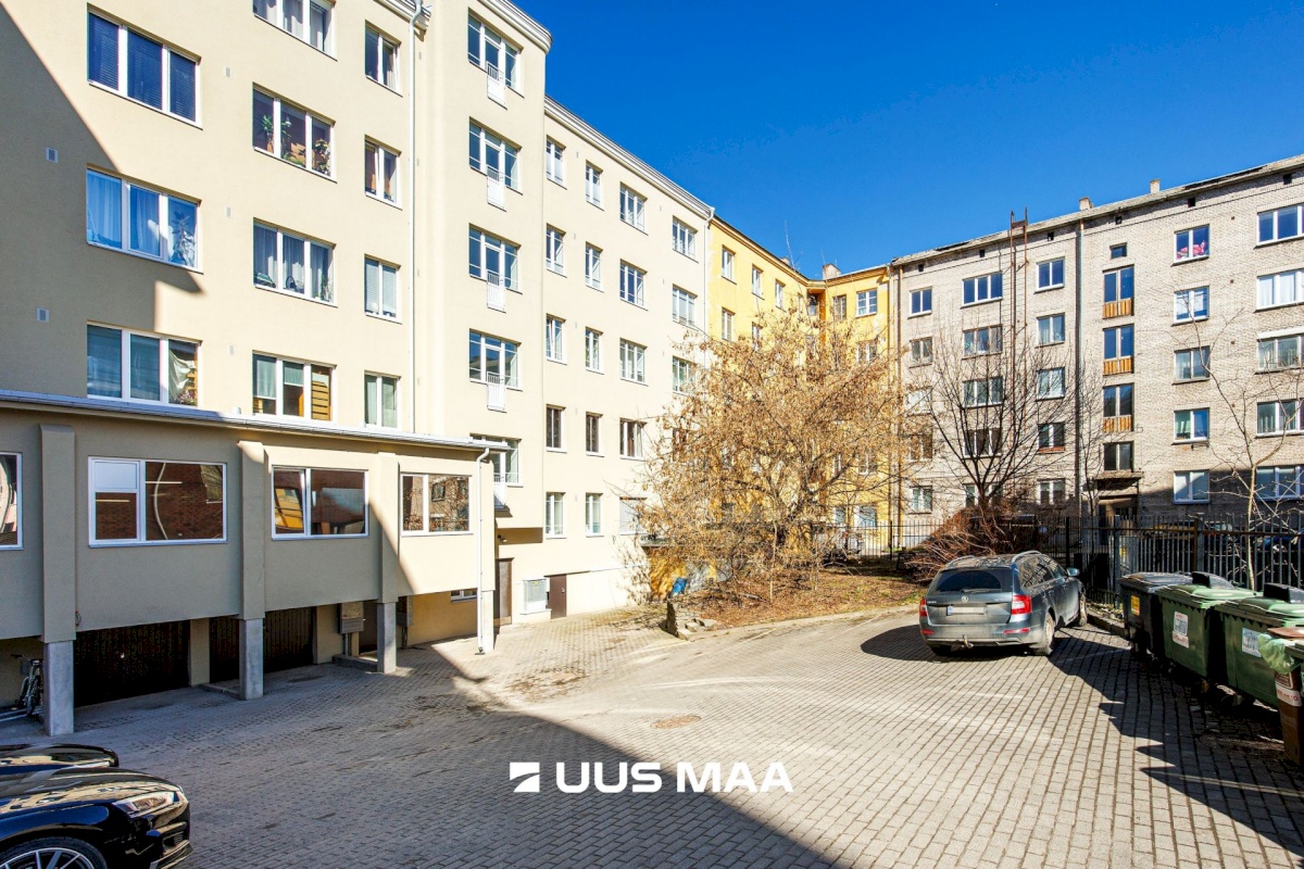 Tallinn, Kesklinna linnaosa, Narva mnt 10