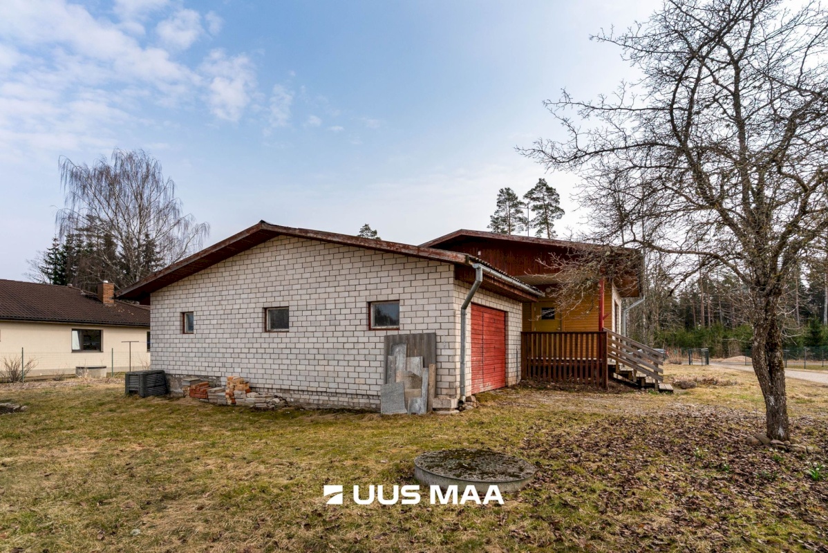 Viljandi vald, Vardi küla, Emamänni tee 4