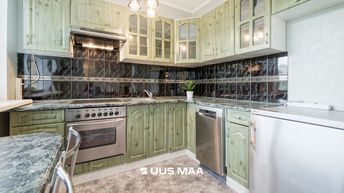 Tallinn, Mustamäe linnaosa, Mustamäe, Ehitajate tee 84